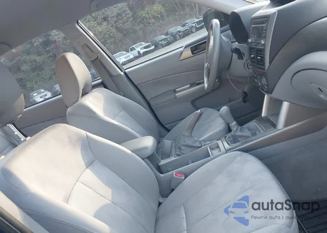 2010 Subaru Forester 2.5X из США, поврежденный, VIN JF2SH6AC4AG738004